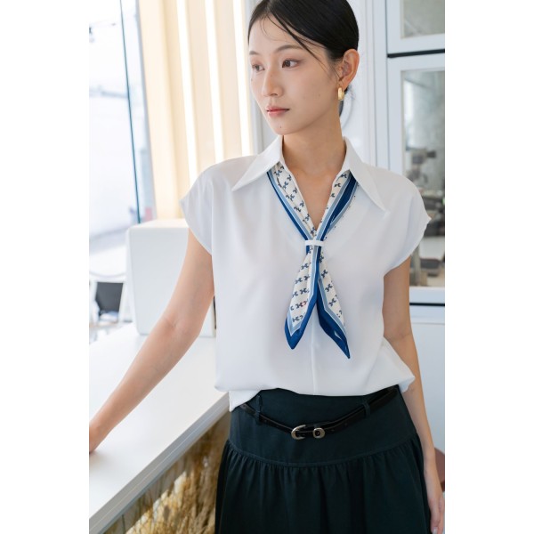 Sleeveless Blouse With Scarf