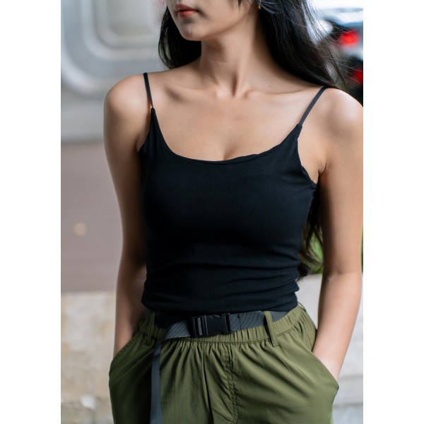 Thin shoulder strap vest