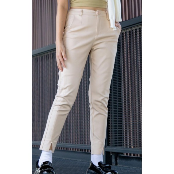 Narrow-legged open V pants