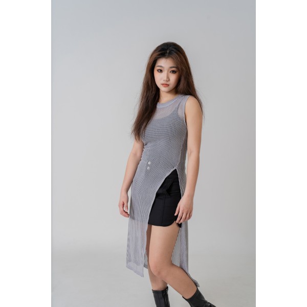 Side Slit Sleeveless Top