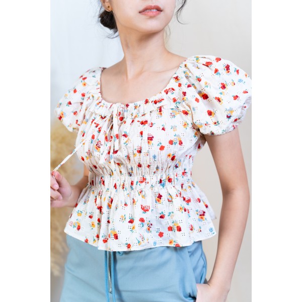 Puff sleeve floral top