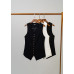 Slim-fitting buttoned vest top